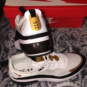 Women’s Nike Air Max Dia